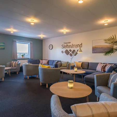 Apart-hotel Slettestrand 4*